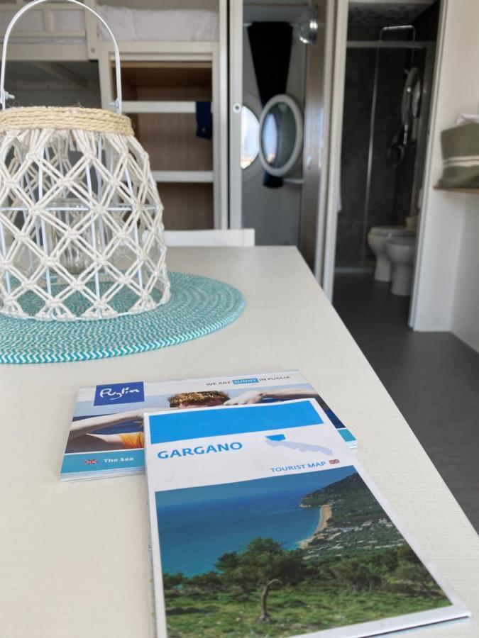 Marina Del Gargano Houseboat Hotel Manfredónia Exterior foto