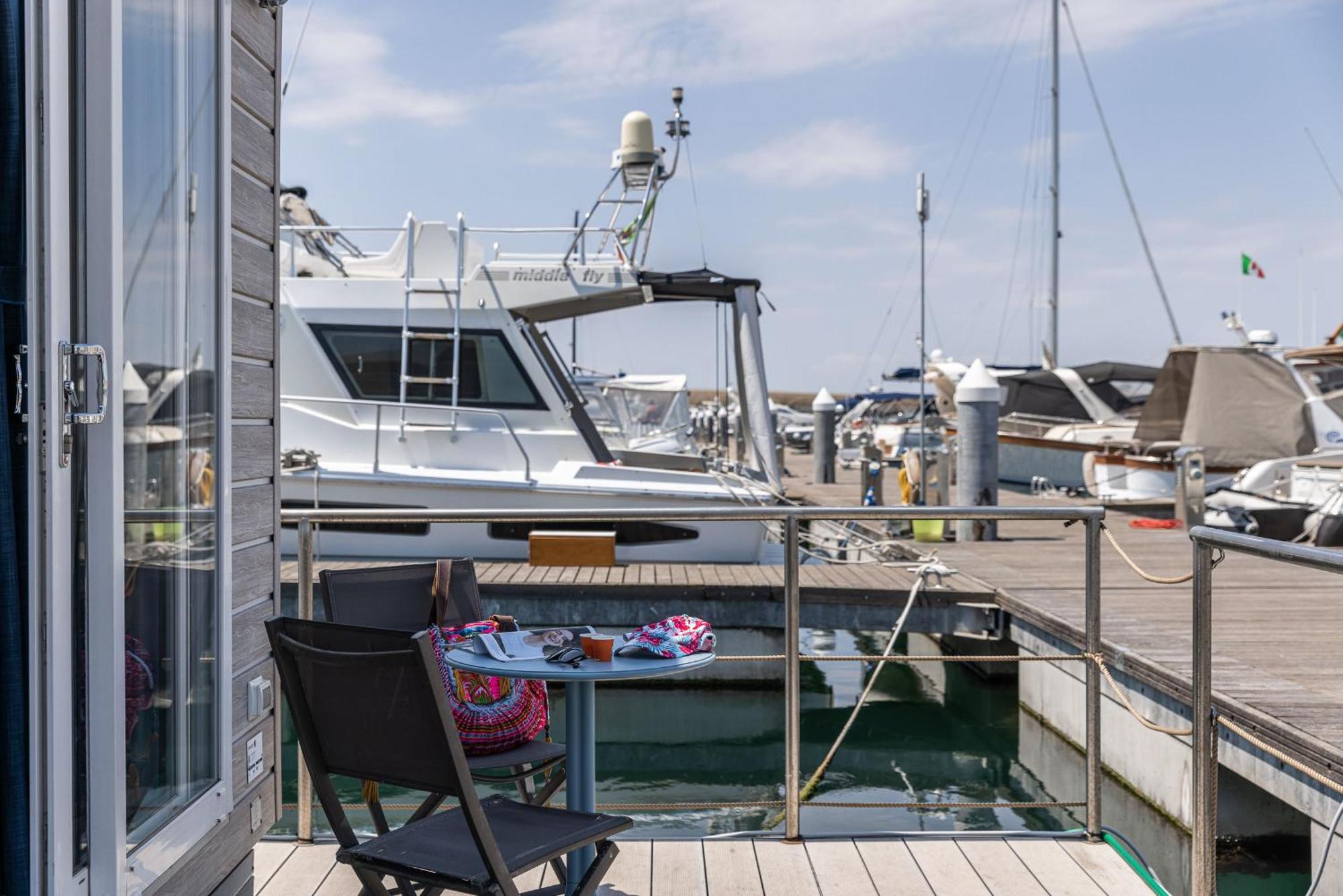 Marina Del Gargano Houseboat Hotel Manfredónia Exterior foto
