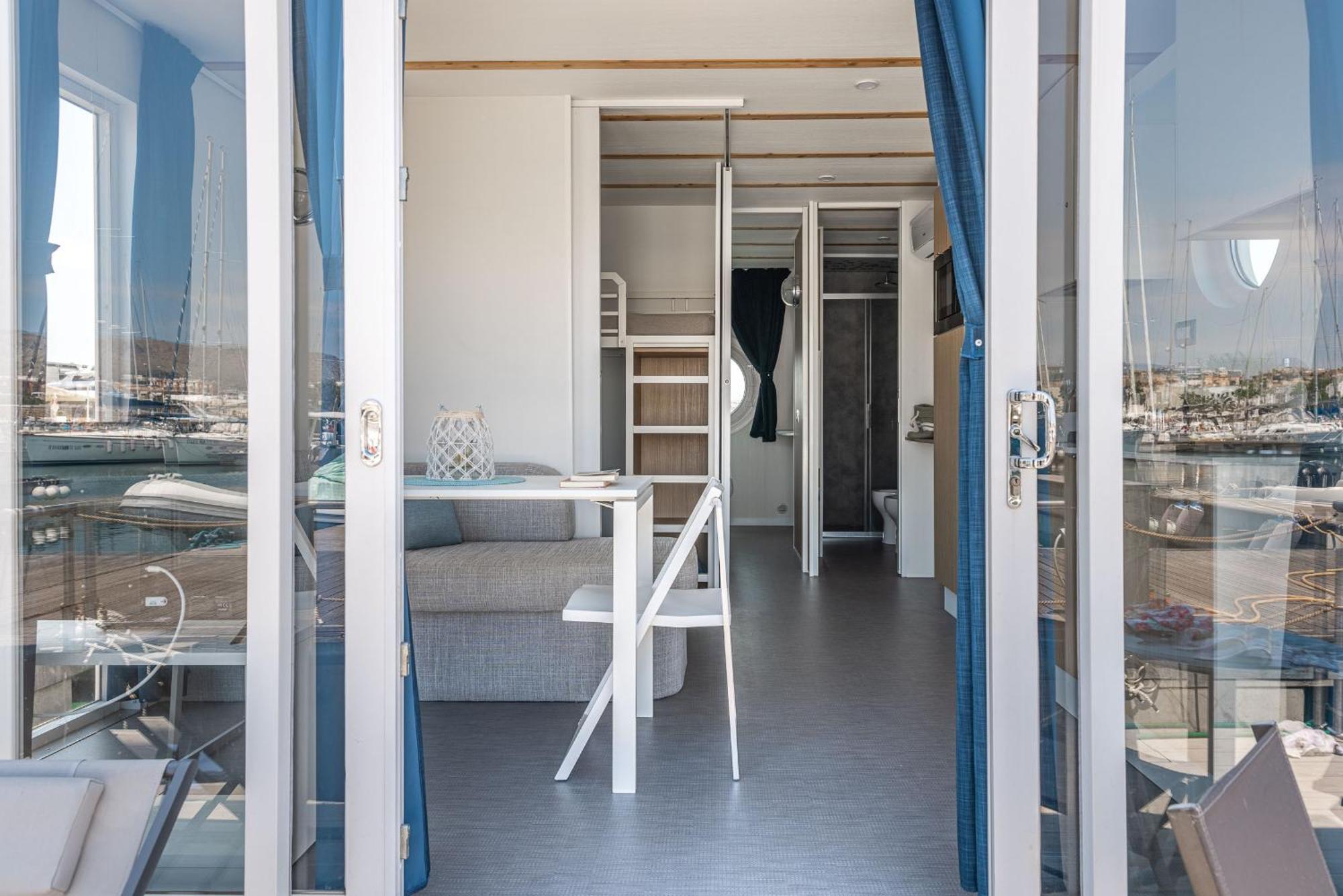 Marina Del Gargano Houseboat Hotel Manfredónia Exterior foto