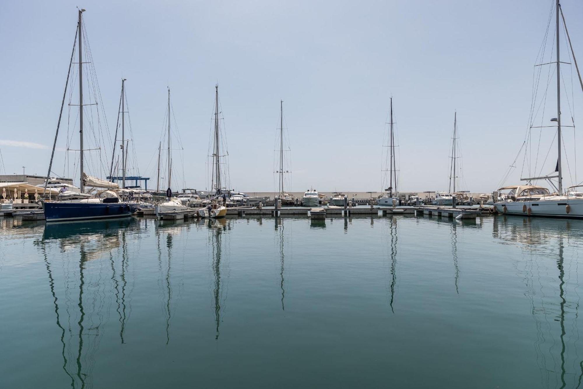 Marina Del Gargano Houseboat Hotel Manfredónia Exterior foto
