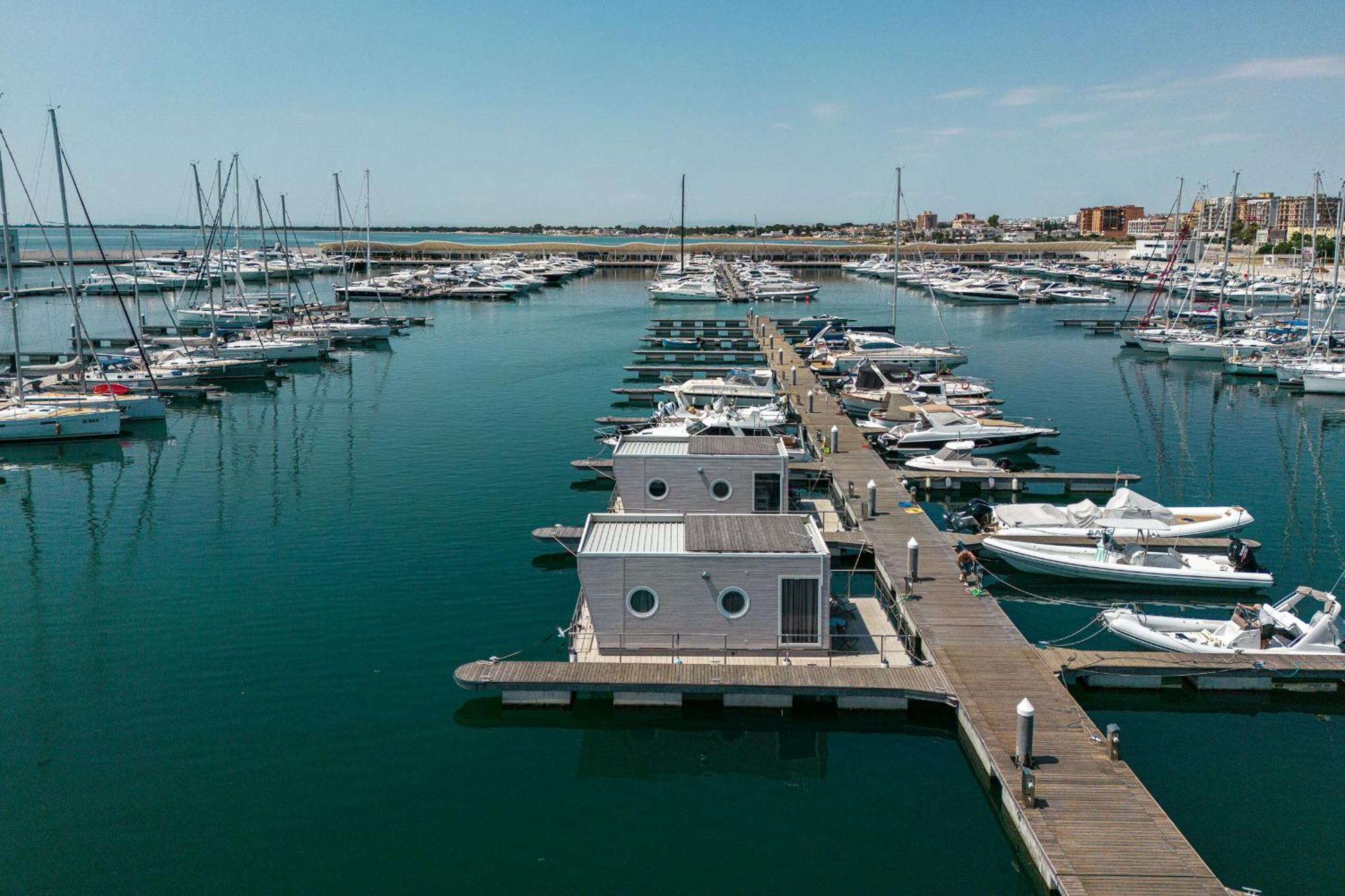 Marina Del Gargano Houseboat Hotel Manfredónia Exterior foto
